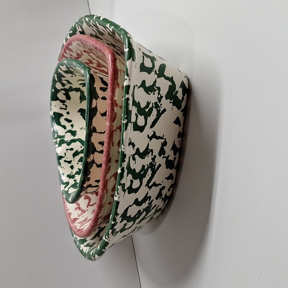 #AEB Country Kitchen servings heart dishes green and pink - Picture 7 of 9